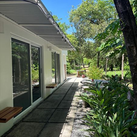 דירות טולה Casa Mariposa מראה חיצוני תמונה
